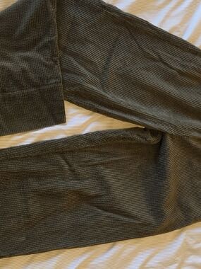 Naif Corduroy Pants in Olive Green